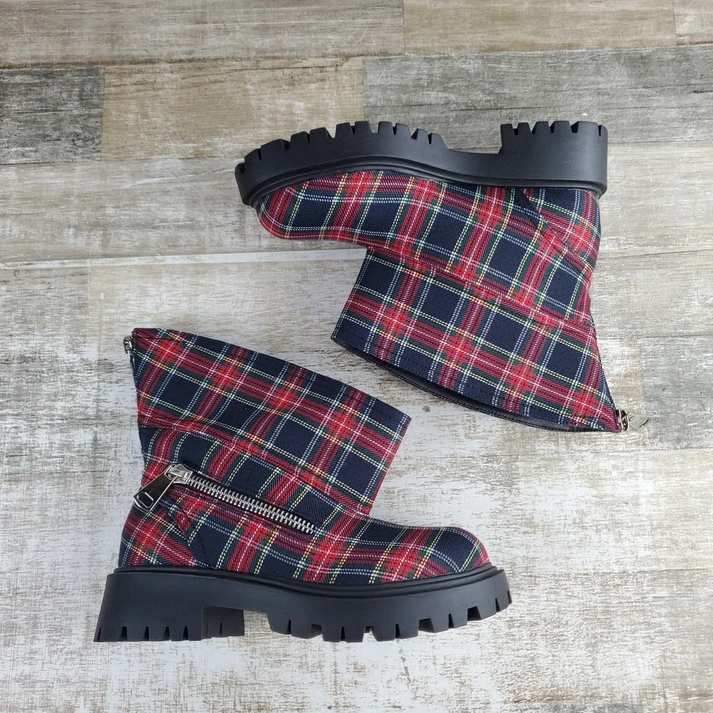 Azalea Wang Mohsen Womens Lug Sole Bootie Boots Sz 8 W Red Tartan Plaid Comfort